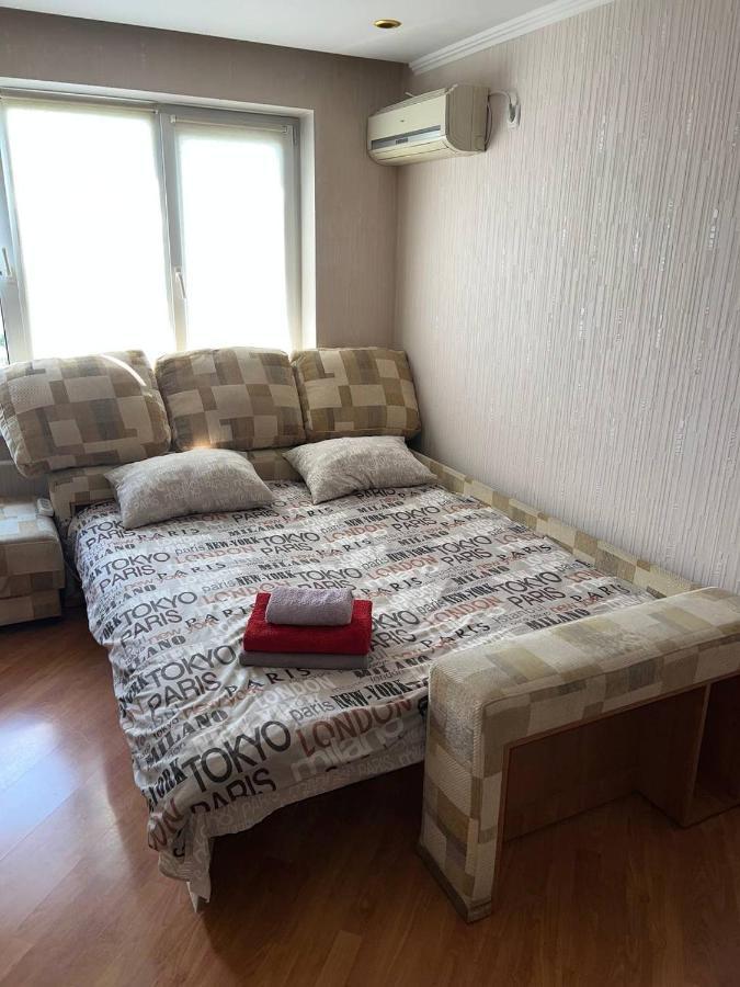 Двокімнатна Квартира На Архипенко Киев Экстерьер фото